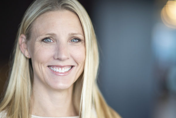 Head shot of Julie Cordua